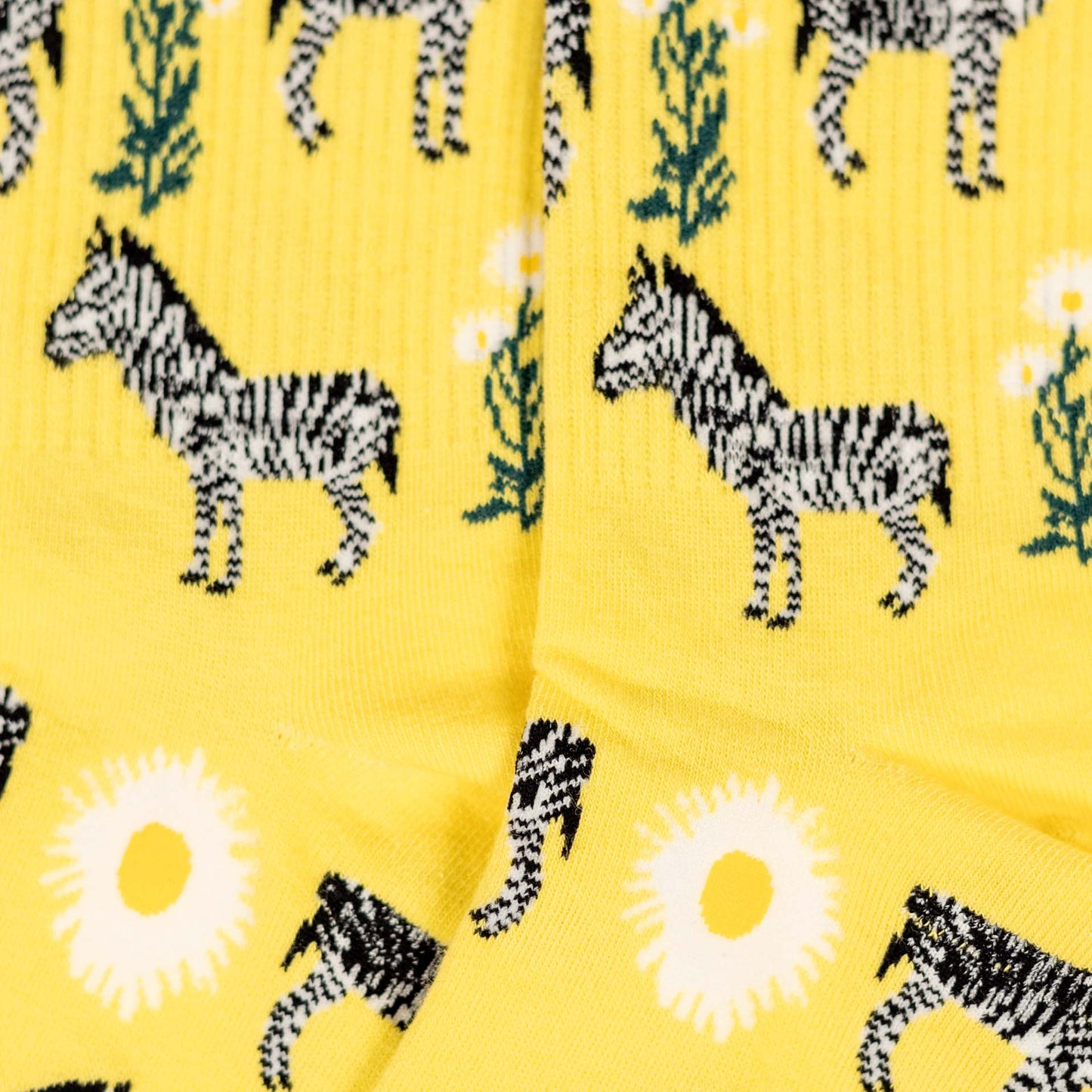 Mens Cotton Yellow Zebra Daisy Socks