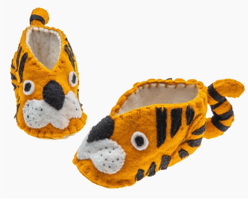 Buffalo slippers 2025 big bazaar